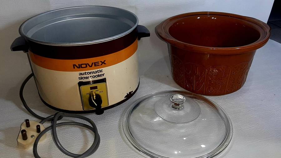 VINTAGE NOVEX AUTOMATIC SLOW COOKER - CLASSIC 1970'S RETRO KITCHENWARE