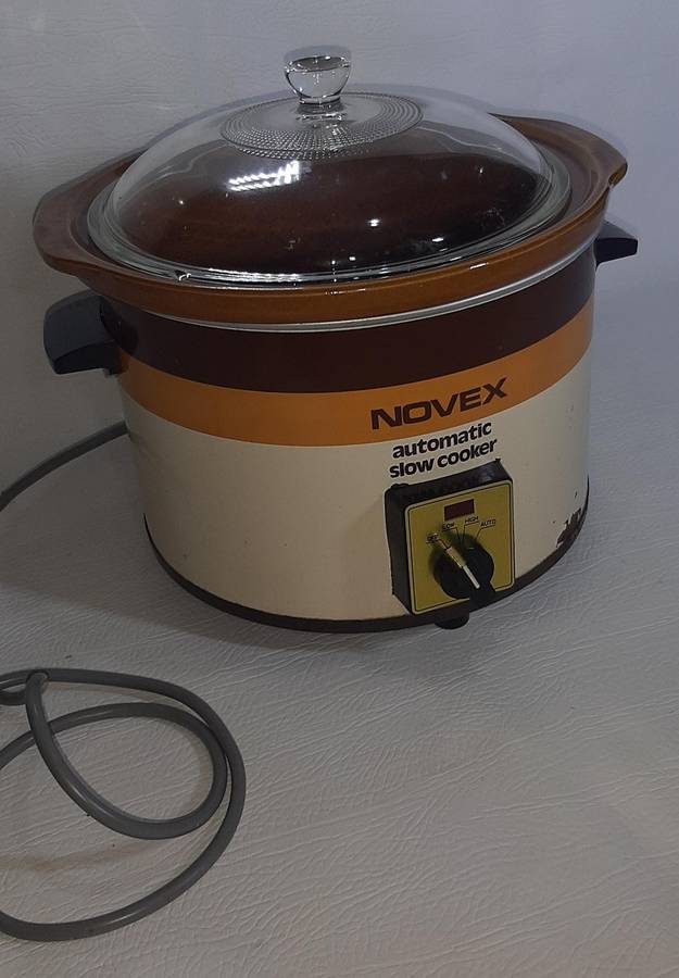VINTAGE NOVEX AUTOMATIC SLOW COOKER - CLASSIC 1970'S RETRO KITCHENWARE