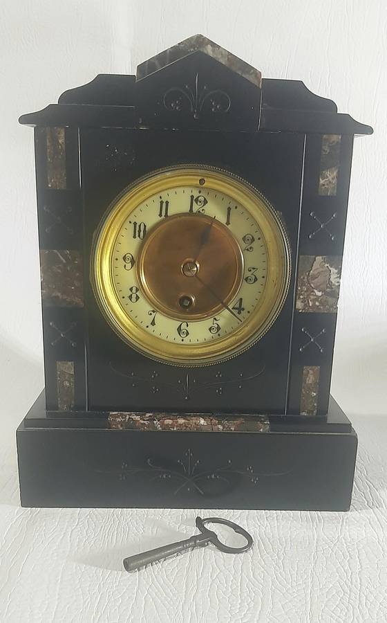 VICTORIAN SLATE MANTEL CLOCK - A TIMELESS TREASURE FROM THE 19th CENTURY