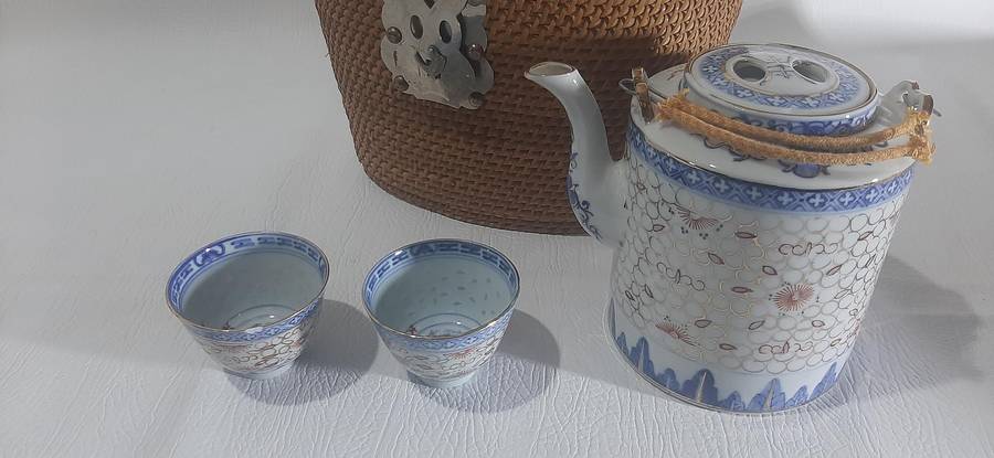 VINTAGE HAND-PAINTED CHINESE PORCELAIN TEA SET IN WOVEN BASKET - A TREASURE FROM TIME