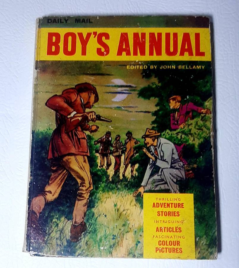 COLLECTION OF 8 VINTAGE ANNUALS (1960's-1970's)!