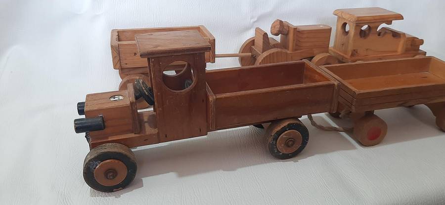 HANDCRAFTED WOODEN TOY COLLECTION - UNIQUE, TIMELESS & EXPERTLY MADE