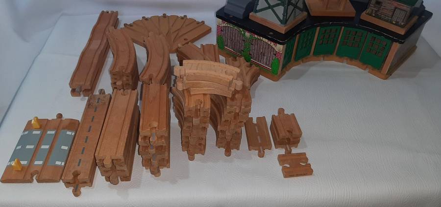 Thomas & Friends Wooden Railway Set