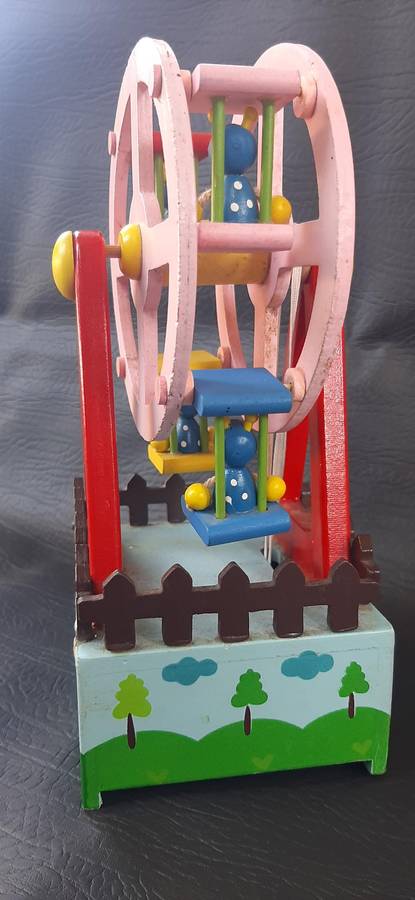 WHIRLS OF MEMORY  VINTAGE WOODEN FERRIS WHEEL MUSIC BOX (21.5 CM)