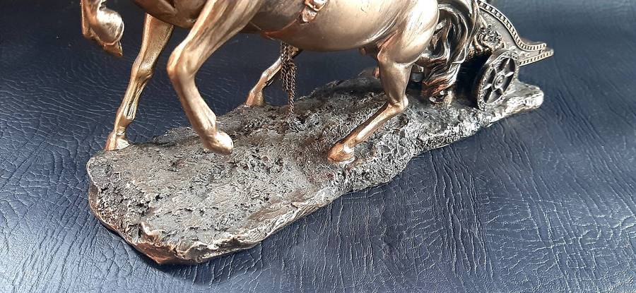 VERONESE DESIGN RESIN STATUE  WINGED VICTORY CHARIOT SCENE