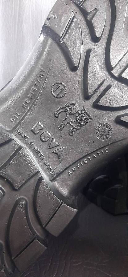 Bova Size 11 Safety Shoes