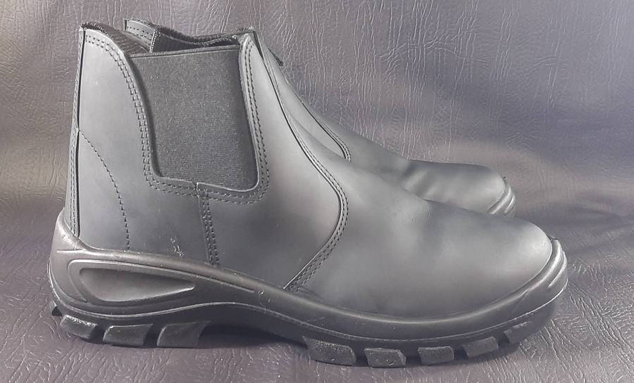 Bova Size 11 Safety Shoes