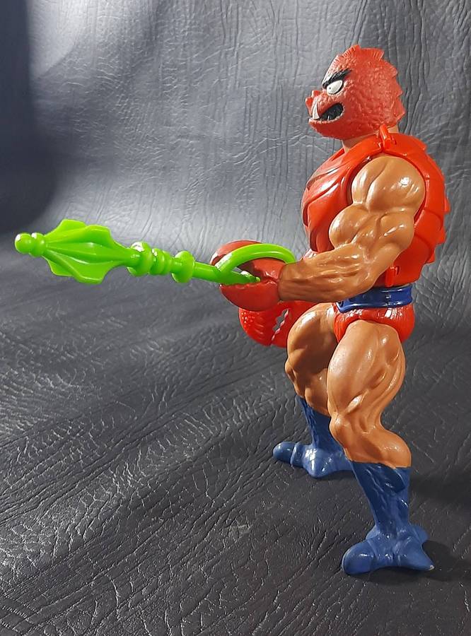 MASTERS OF THE UNIVERSE  CLAWFUL (1984) EVIL CRAB WARRIOR WITH MONSTROUS GRIP