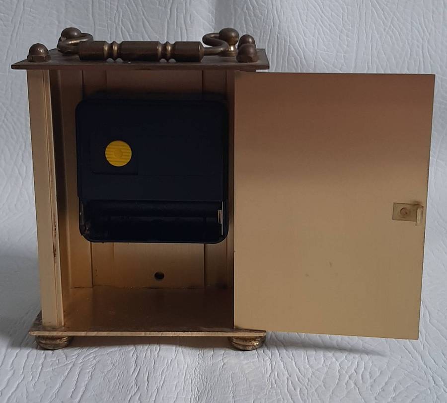 SMALL BRASS QUARTZ CARRIAGE CLOCK  ESTYMA  8CM x 6CM x 11CM