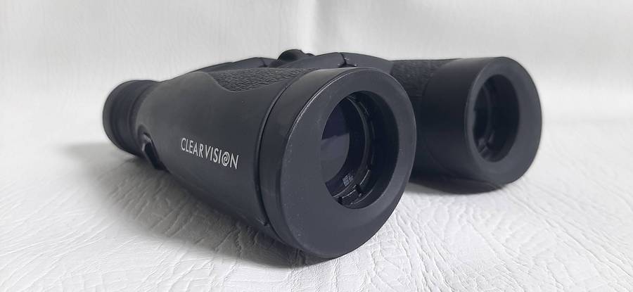 CLEARVISION BINOCULARS  10x30 JAPAN OPTICS WITH 341FT FIELD OF VIEW