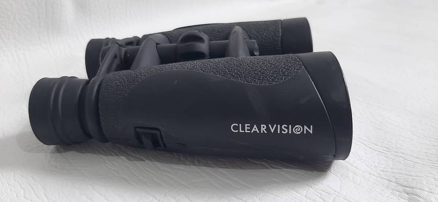 CLEARVISION BINOCULARS  10x30 JAPAN OPTICS WITH 341FT FIELD OF VIEW