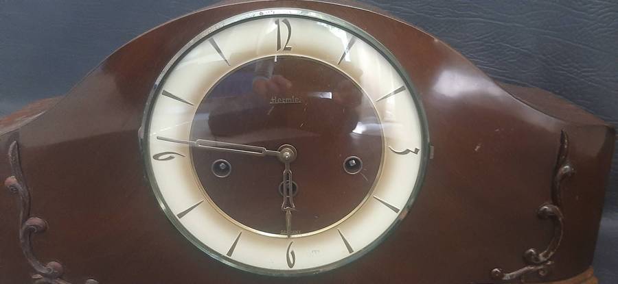 HERMLE 340-020 CLOCK MOVEMENT  GERMAN ENGINEERING WITH CHIME RODS AND BRASS GEARWORK