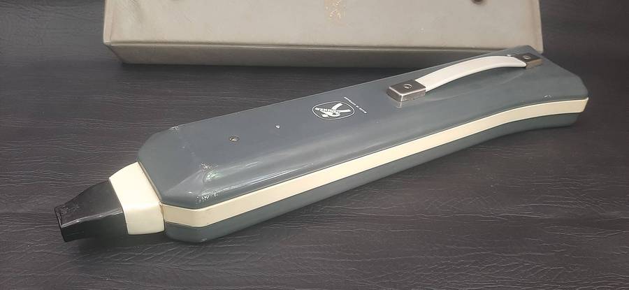 HOHNER MELODICA PIANO 26  VINTAGE PORTABLE KEYBOARD WITH CASE AND ORIGINAL INSTRUCTION SHEETS