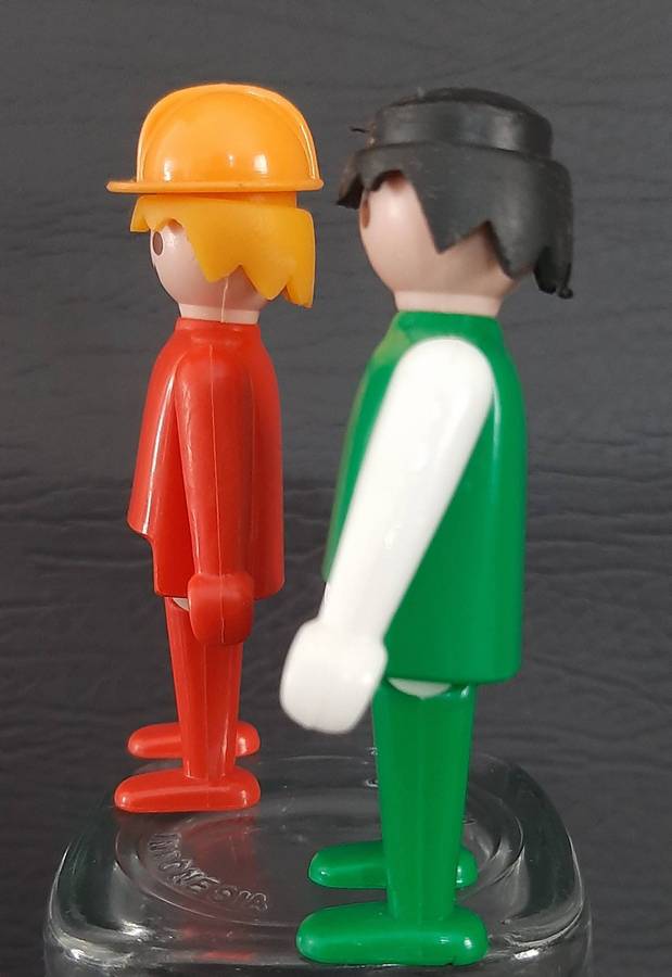 SET OF 6 VINTAGE PLAYMOBIL FIGURES  EARLY GERMAN EDITION, 1970s CLASSICS