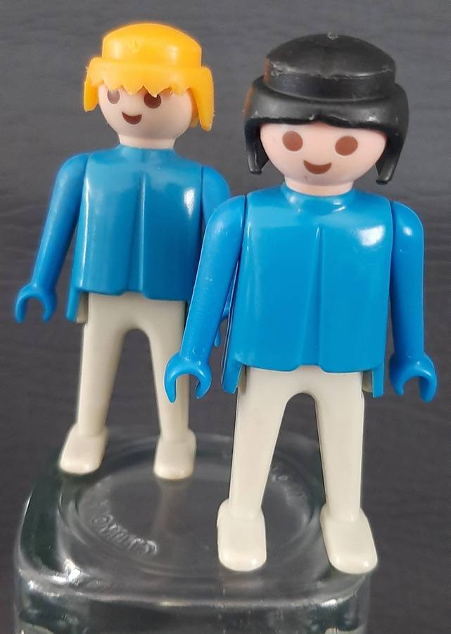SET OF 6 VINTAGE PLAYMOBIL FIGURES  EARLY GERMAN EDITION, 1970s CLASSICS