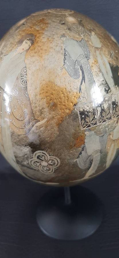 STUNNING DECOUPAGE OSTRICH EGG  BEAUTY ON NATURES CANVAS