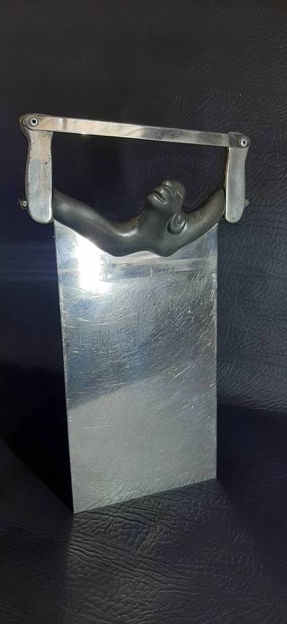 CARROL BOYES METAL PAPER HOLDER  20.5CM X 10.5CM OF DESK-TOP DRAMA