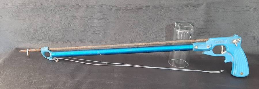 CAYMAN CARBON SPEARGUN  COMPOSITE BODY, METAL SPEAR, 72CM LOADED LENGTH