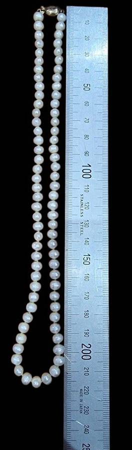 Genuine Pearl white Necklace with 9ct clasp