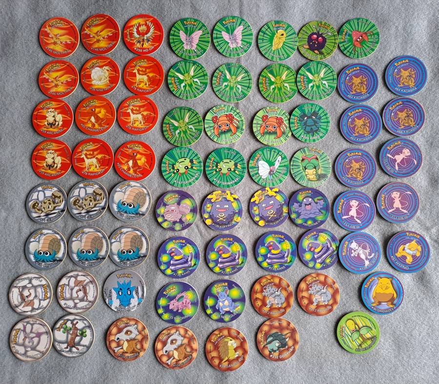 Simba lot of Pokemon tazos.