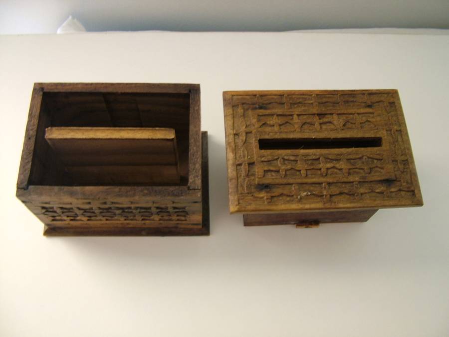 Vintage Cigarette wooden dispenser box, beautifully carved wood. Lovely condition.
