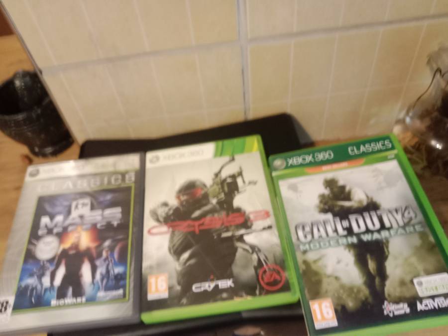 Xbox 360s 250gb bundle