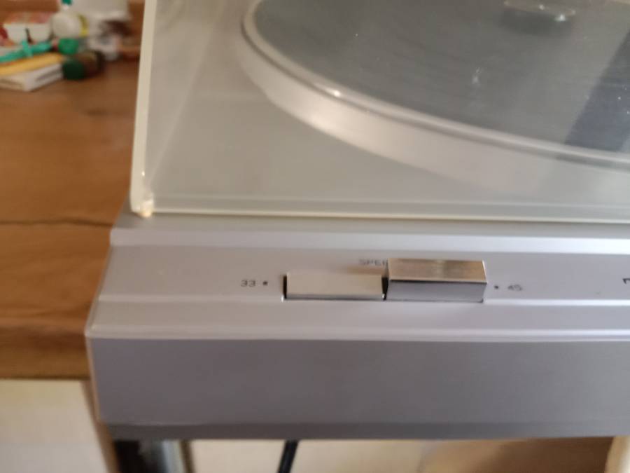 Teac P-313 vintage turntable