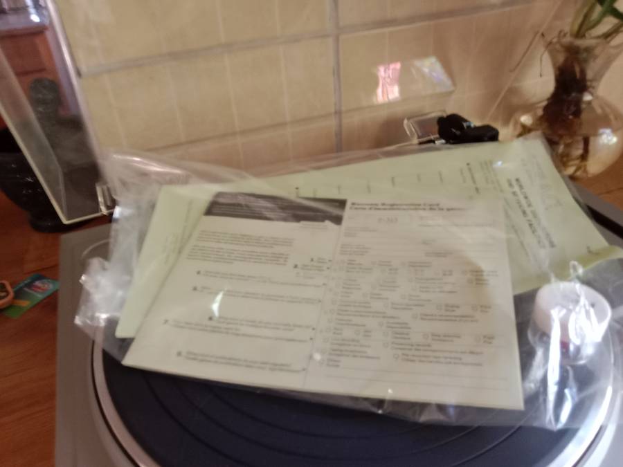 Teac P-313 vintage turntable