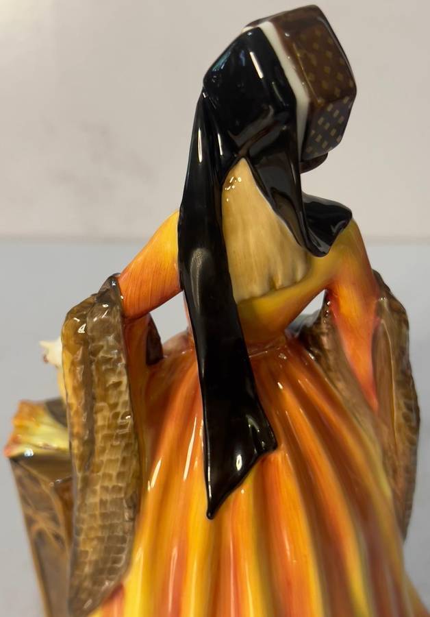 Rare ROYAL DOULTON figure, JANE SEYMOUR