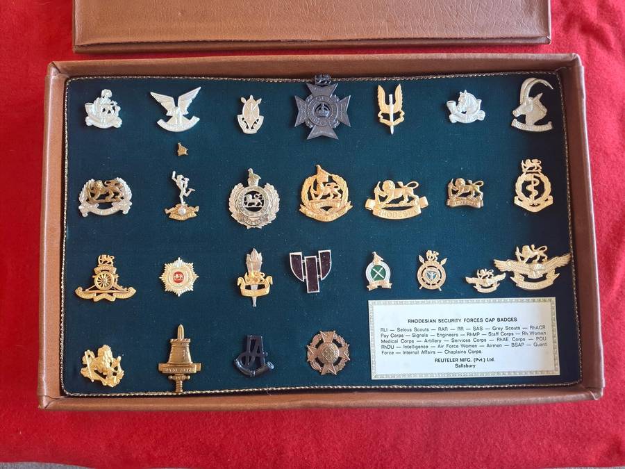 RHODESIAN ARMED FORCES - REUTELER BADGE SET - ALL ORIGINAL - GOOD CONDITION     (130)