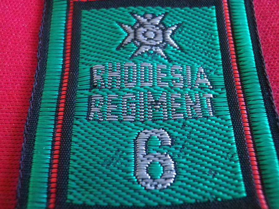 RHODESIA REGIMENT - 6 BN (BULAWAYO) SILK EMBROIDERED BADGE FOR COMBAT CAP   (8688)