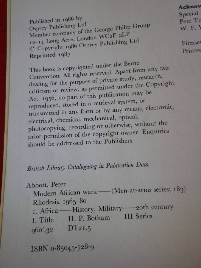 "MODERN AFRICAN WARS - RHODESIA 1965-80" BY OSPREY - S/C 48 PAGES - INSCRIBED   (279)