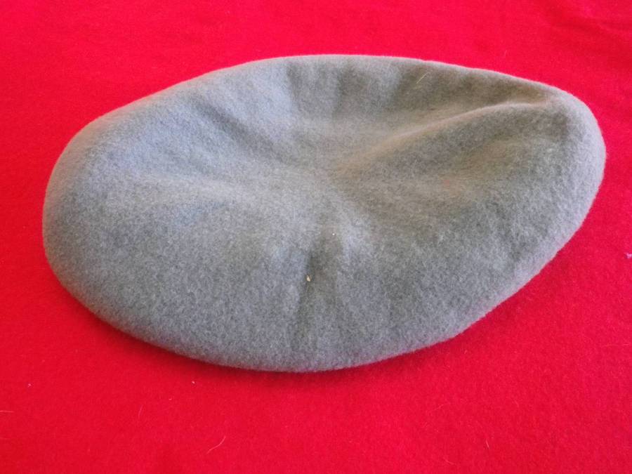 SADF - SA ARMY WOMENS COLLEGE BERET + SIGNALS BALKIE - AS FOUND - RIM 53CM/21"  (251)