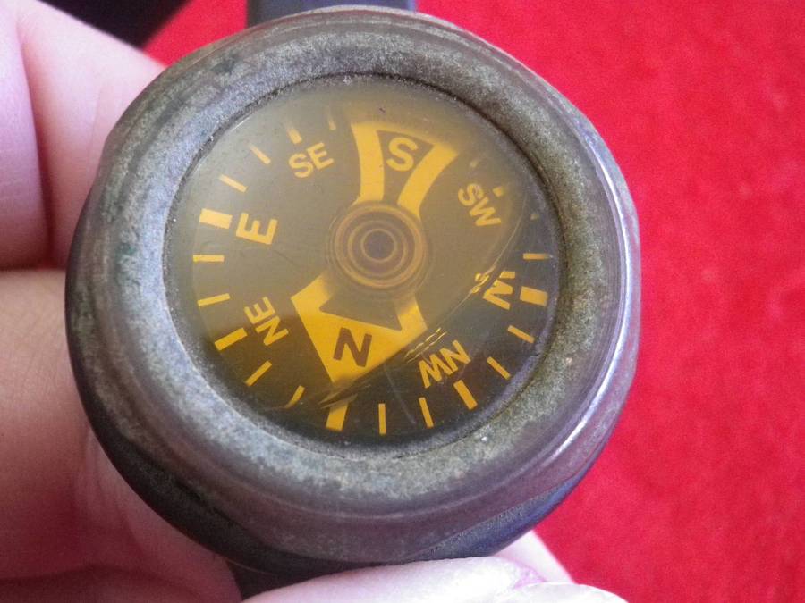 RHODESIAN SAS OPERATORS WRIST COMPASS - READ MORE BELOW    (269)