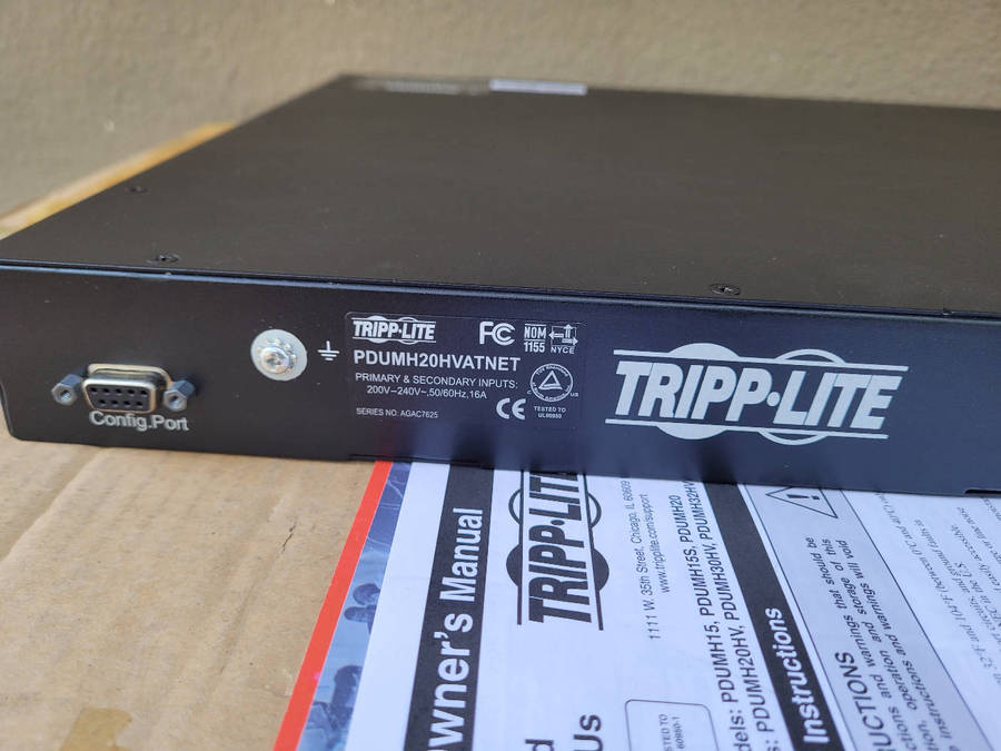 UNUSED. Tripp-Lite Metered ATS PDU  1U Rack-Mount Single-Phase PDU (PDUMH20HVAT)