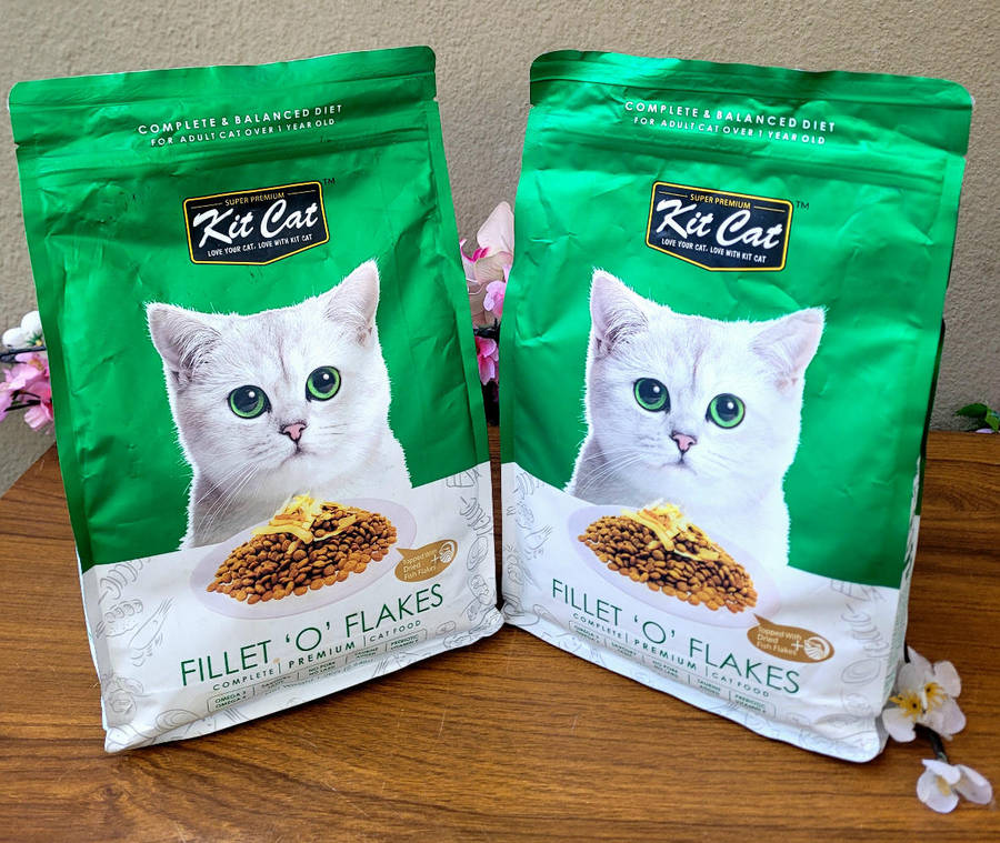 1.2Kg FILLET - O - FLAKES Complete Premium Cat Food-Expiry: 23 04 25