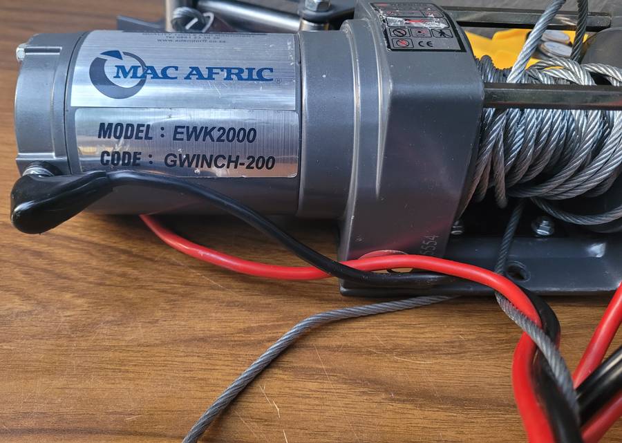 Hardly Used 2000w MAC Afric Winch (EWK2000)
