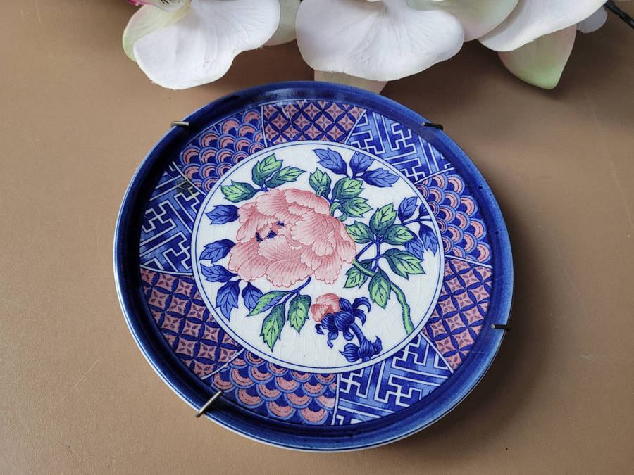 Well-Preserved Collectable Oriental Imari ware.  (Bid Per Lot)