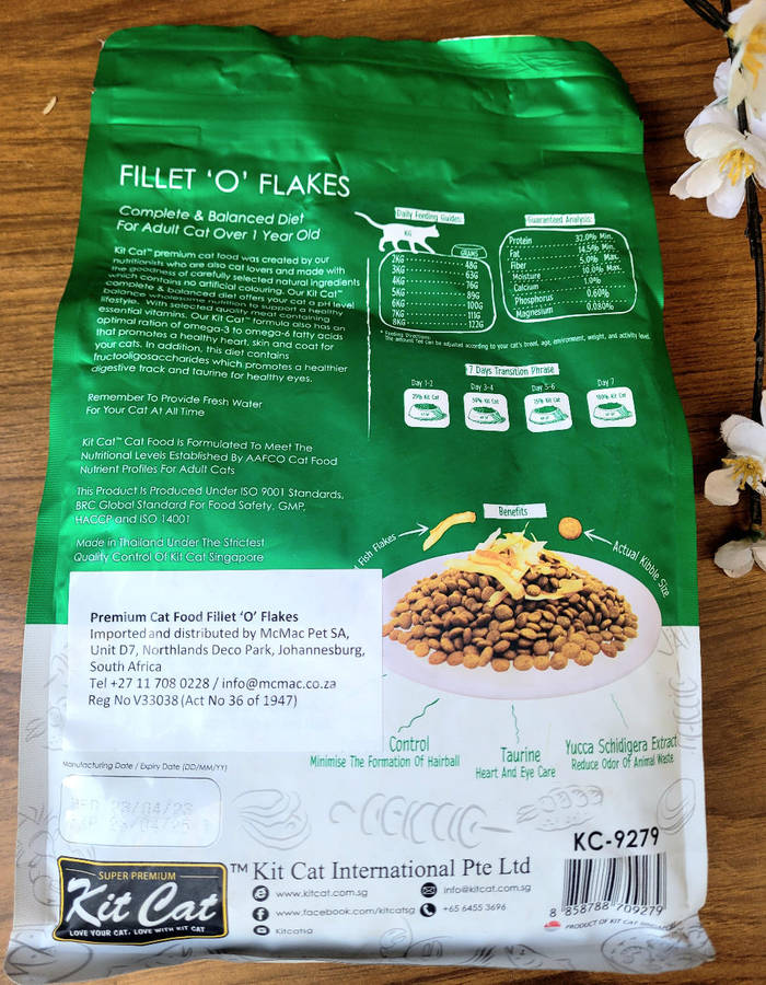 1.2Kg FILLET - O - FLAKES Complete Premium Cat Food-Expiry: 23 04 25