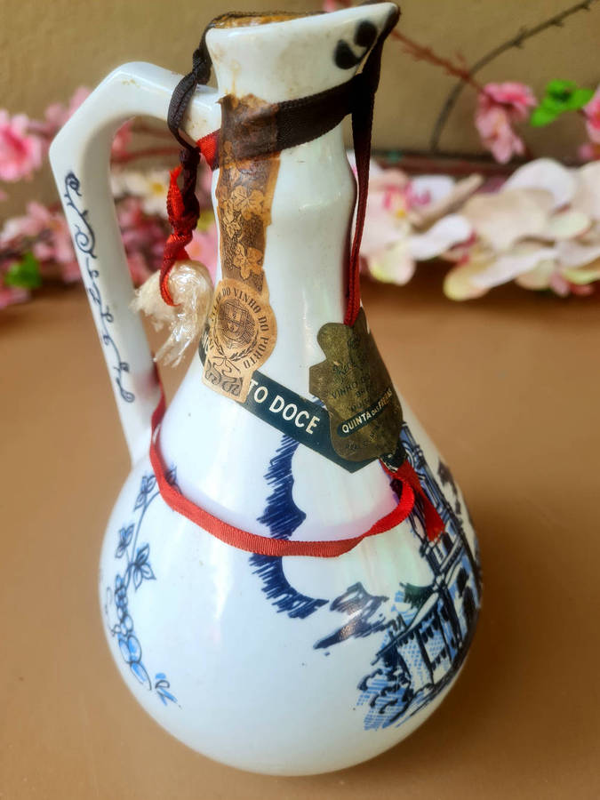 RARE...Floral Blue Wine Ceramic Jar. Full. Broken Seal With Very Light Leaks. Real Vinicola ALFE