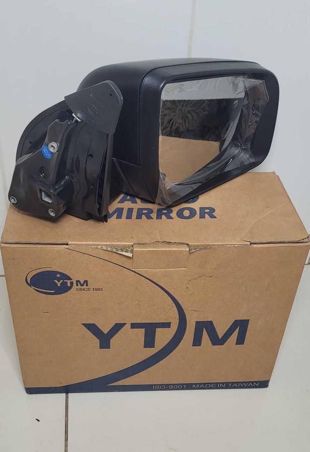 Ford Ranger Right Hand Electric Mirror . See Photos For Item Description
