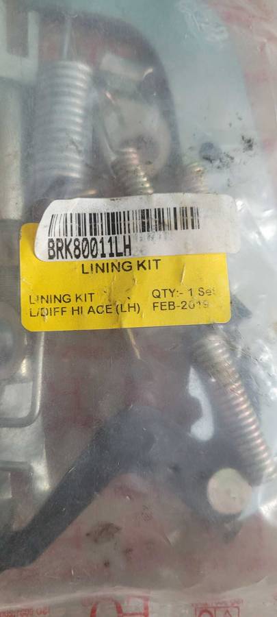 Toyota Hi Ace Brake Lining Kit (Details in Pack)