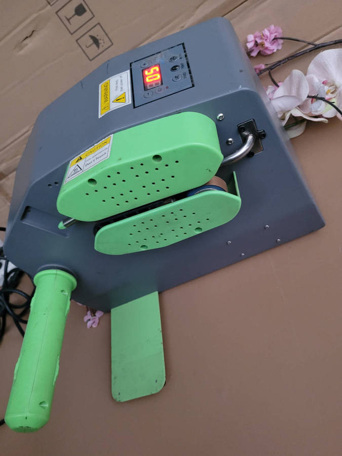 Air Pillow Packaging Machine-Powering As Pictured (Without Power Cable)