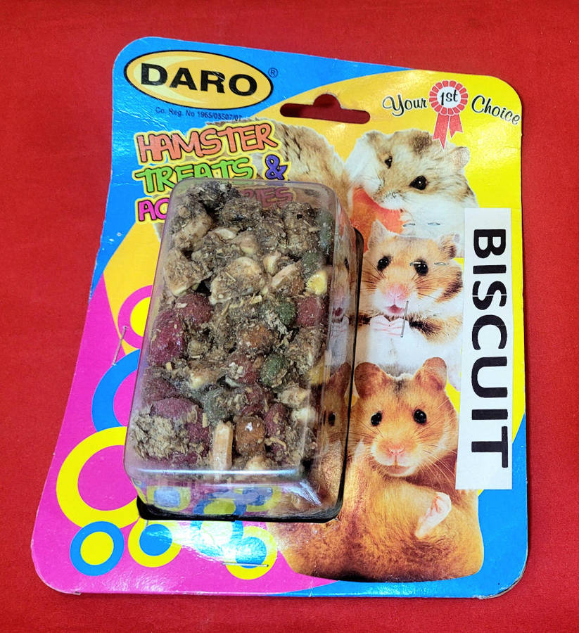 DARO HAMSTER BISKUIT TREATS.  LAST ONE...