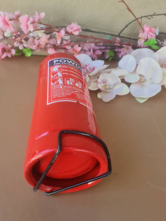 2Kg Clean-Used, Charged Fire Extinguisher (Almost Brand New)