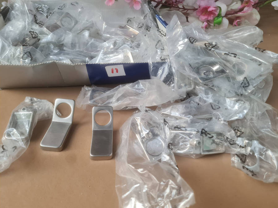 Designer Cabinet Drawer Handles  (Bid Per Piece )!!!