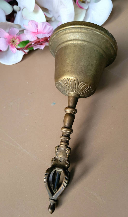 Medium-Sized Solid Brass TIBETAN/GHANTA Ritual Bell. Quite Loud!!  (19)cm Tall