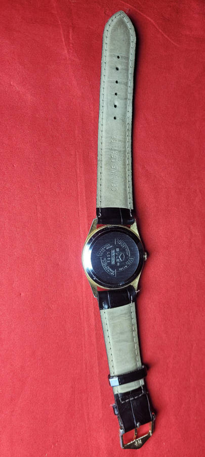 BULER NIVAROX (1262) 17 Jewels Hand-Wound Anti-Magnetic Diamond-Tooled Wrist Watch. WORKING...