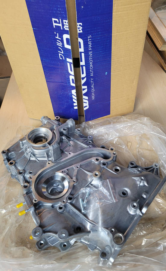 TOYOTA HIACE /HI-LUX 2.7L  (2TR) Engine Oil Timing  Chain Outer Cover