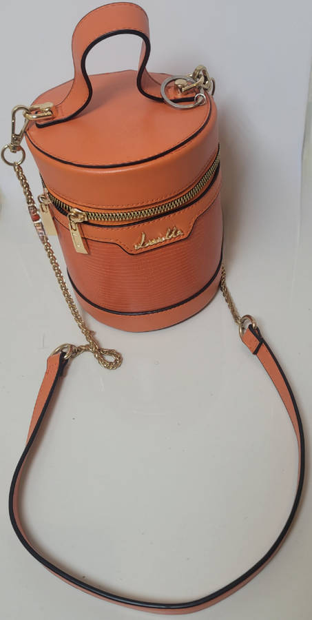 Clean-Used Ladies Cross-Shoulder Bag